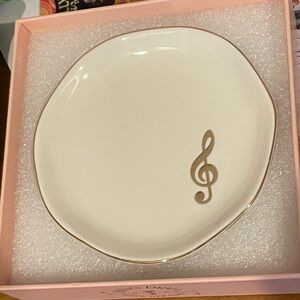 InnoBeta Ceramic Jewelry Tray with Treble design